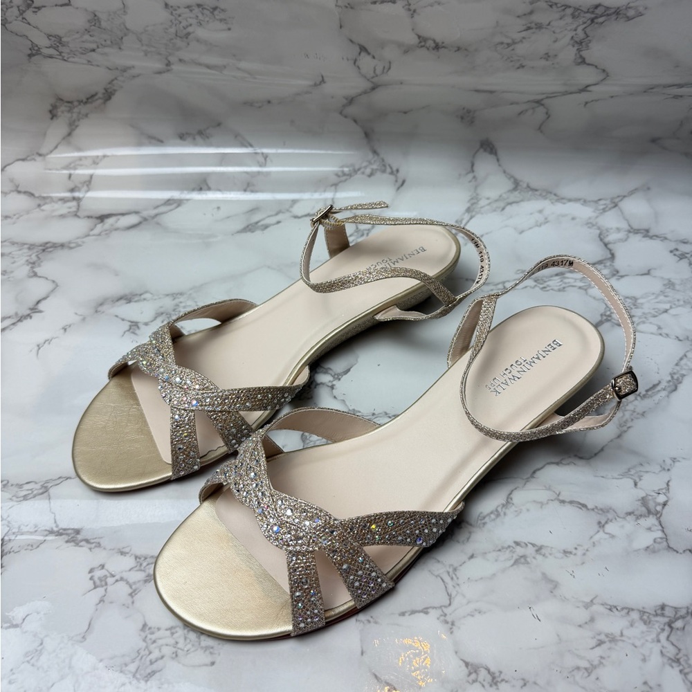 Women’s Touch Ups By Benjamin Walk Lena Champagne Sandal US Size 11M